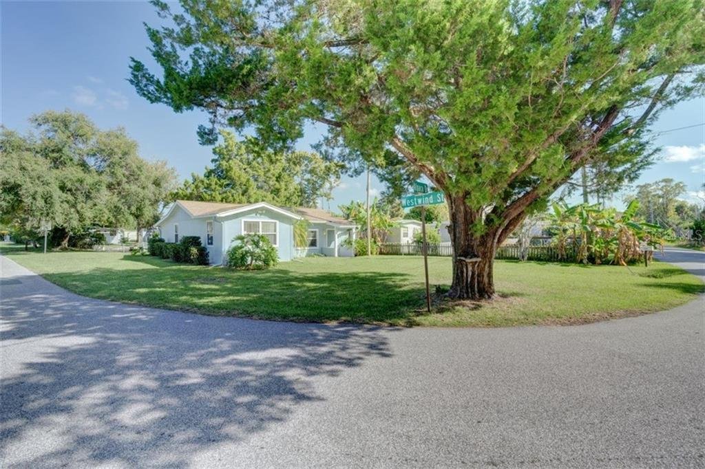 5241 ALPACA DR,WEEKI WACHEE,34607