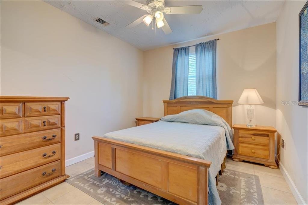 5241 ALPACA DR,WEEKI WACHEE,34607