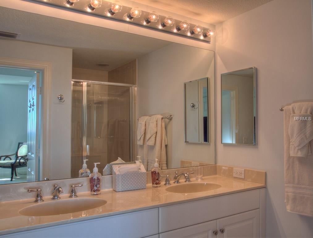 800 N TAMIAMI TRL  #1010,SARASOTA,34236