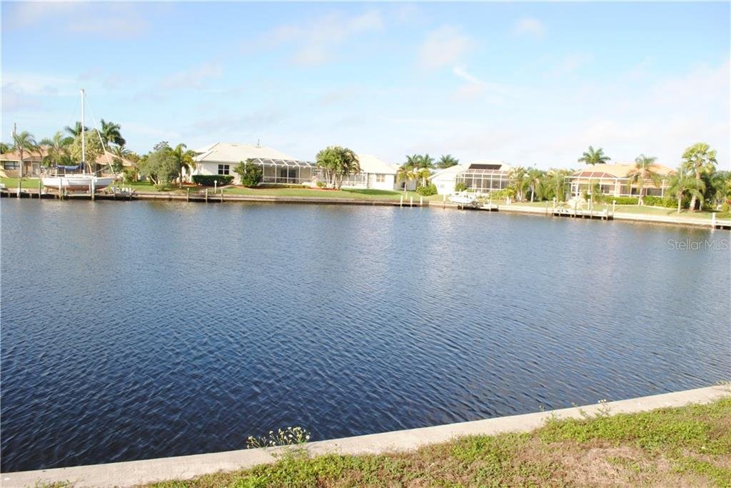 300  SEGOVIA DR ,PUNTA GORDA,33950