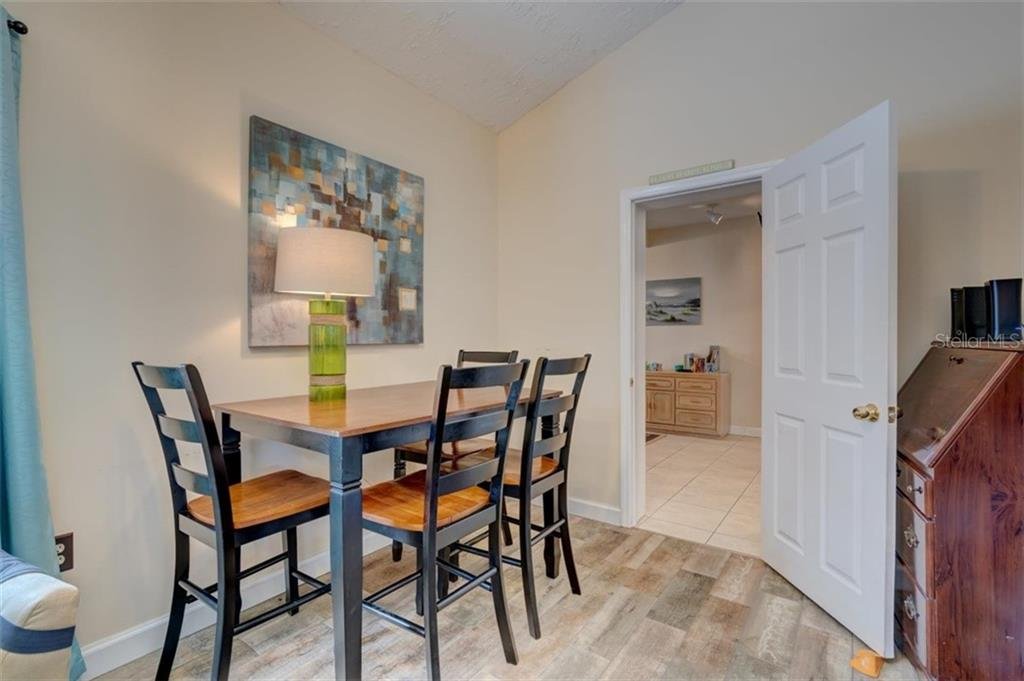5241 ALPACA DR,WEEKI WACHEE,34607