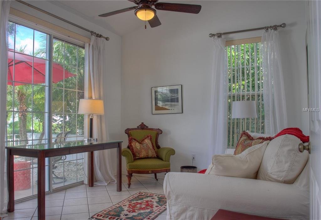7911  WHITEBRIDGE GLN ,UNIVERSITY PARK,34201