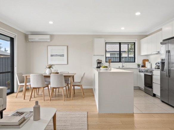 How to choose between a removalist and doing it yourself